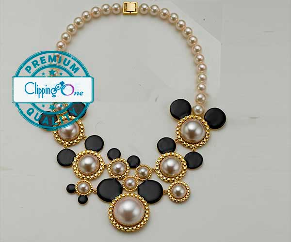 Jewelry image visual before multi-clipping path service applied